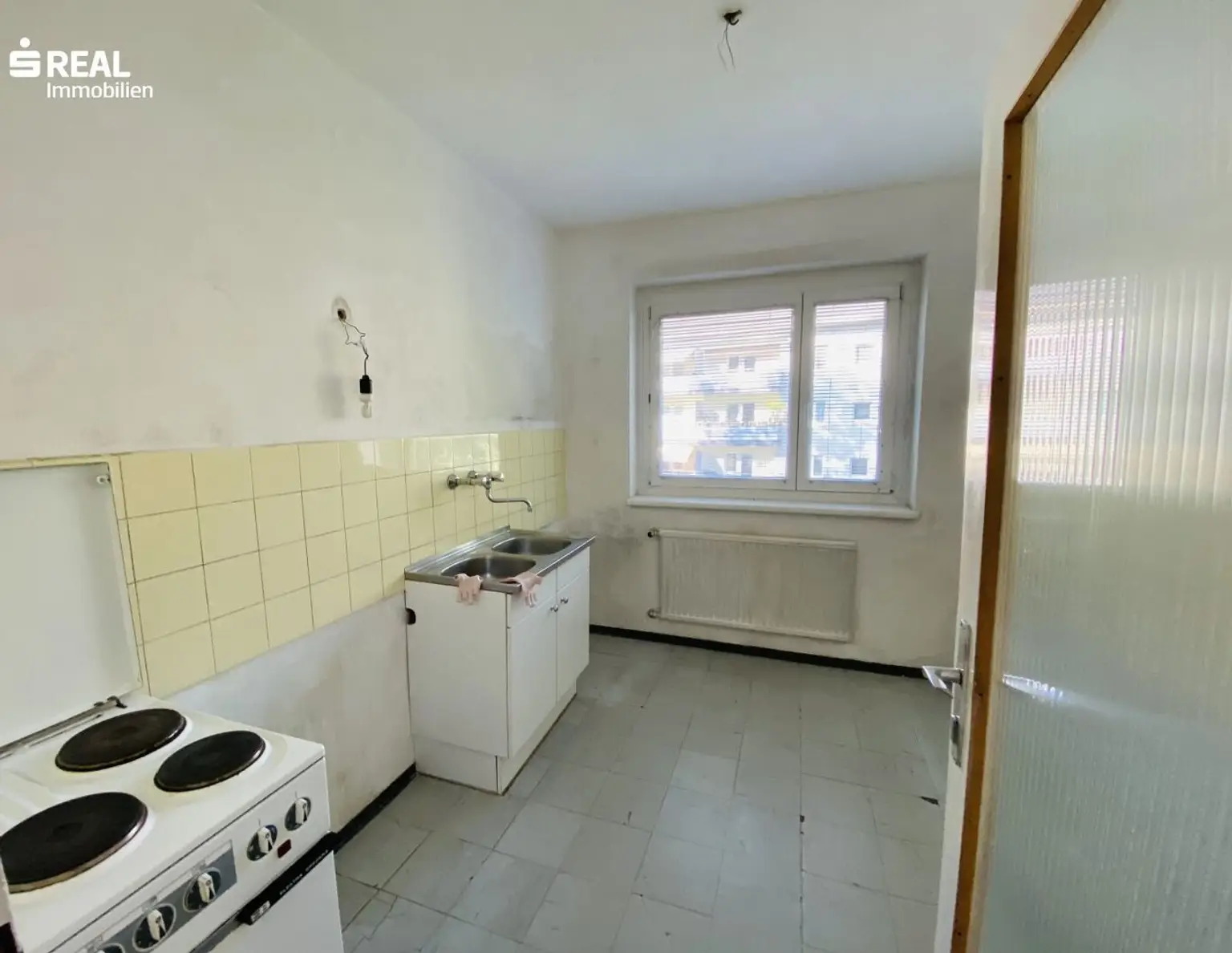 Geräumige 6-Zimmer-Wohnung mit Balkon Nähe NAWI
