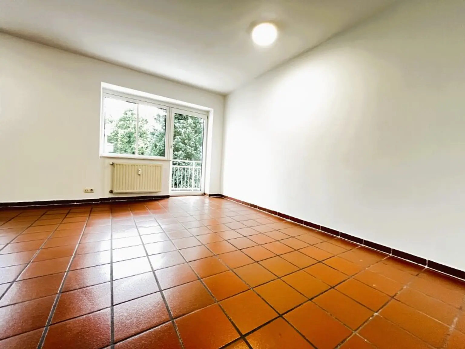 Hall in Tirol: Wunderschöne 3-Zimmerwohnung mit 2 Balkonen in traumhafter Lage zu mieten!