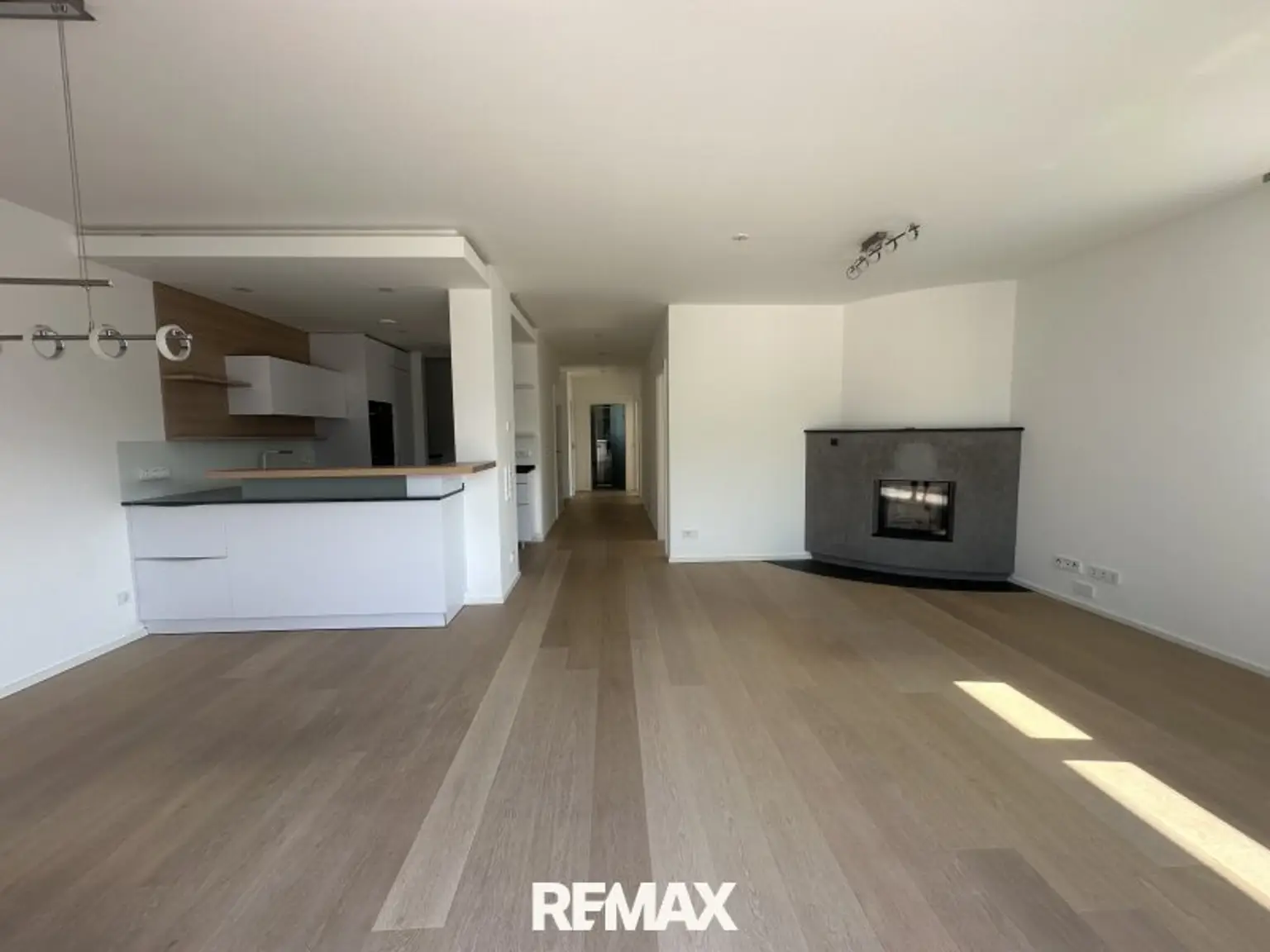 großes, offenes Wohnzimmer