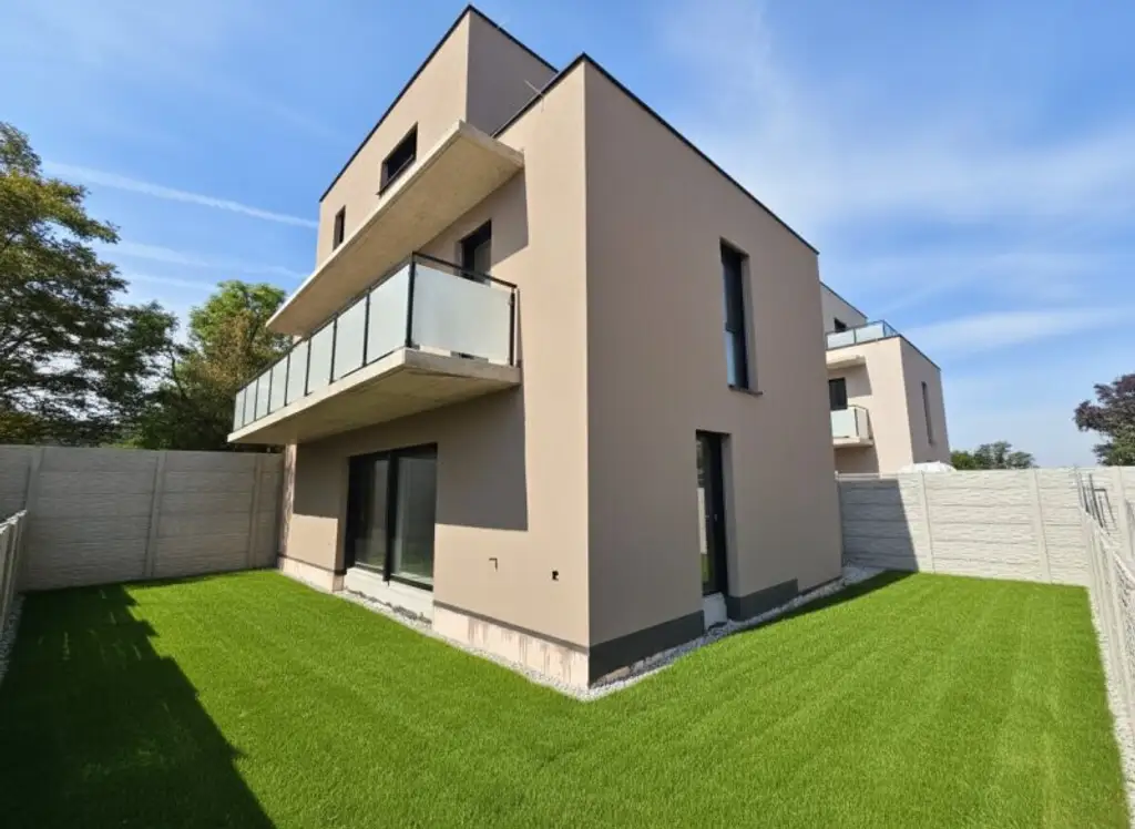 Exklusives Einfamilienhaus - Ein Wohngenuss für die ganze Familie - 5 Zimmer - Viele Freiflächen -  Ziegelmassiv - Pv-Vorbereitung - uvm.