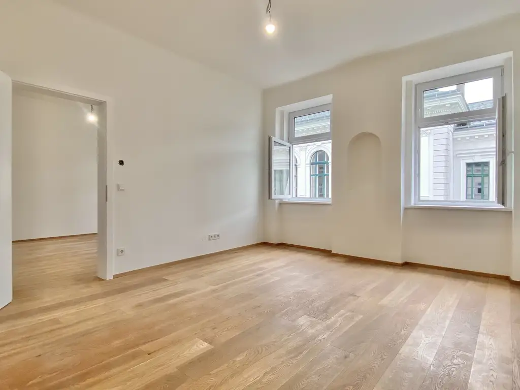 Erstbezug nach Sanierung I U4 gleich ums Eck I Außenfläche I Lufwärmepumpe & Fußbodenheizung