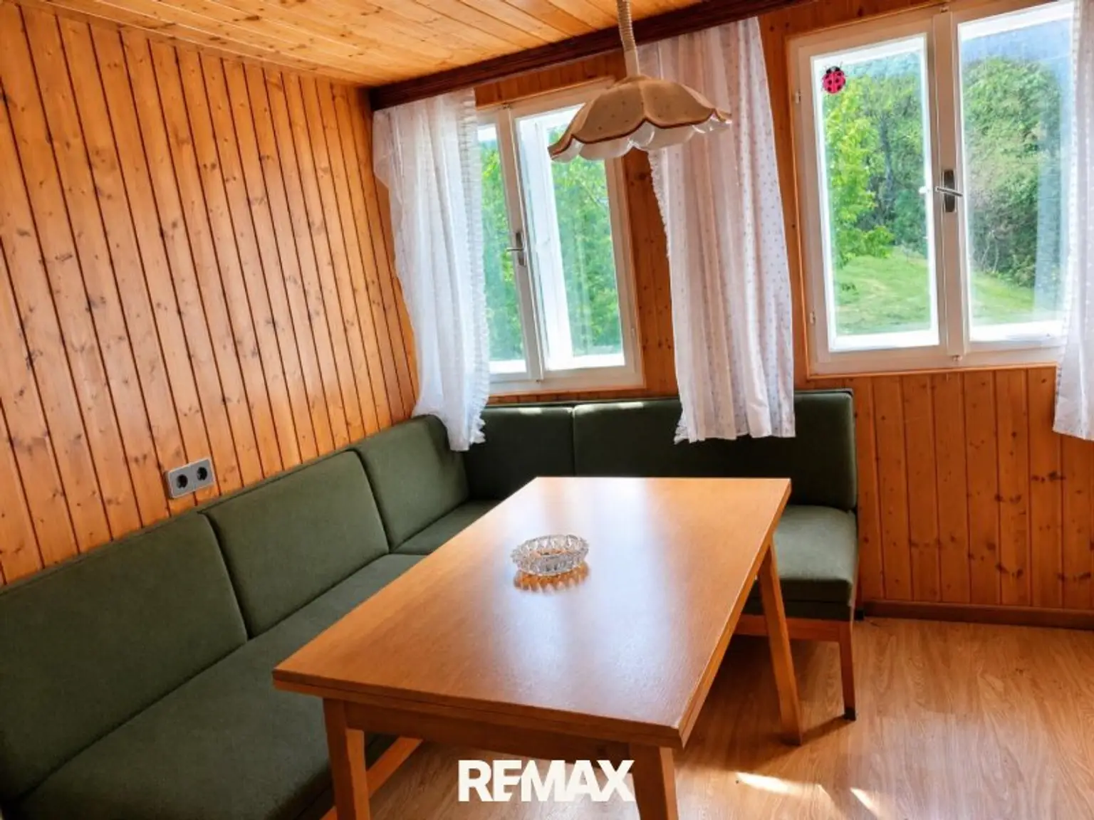 Esszimmer mit Sitzbänken
