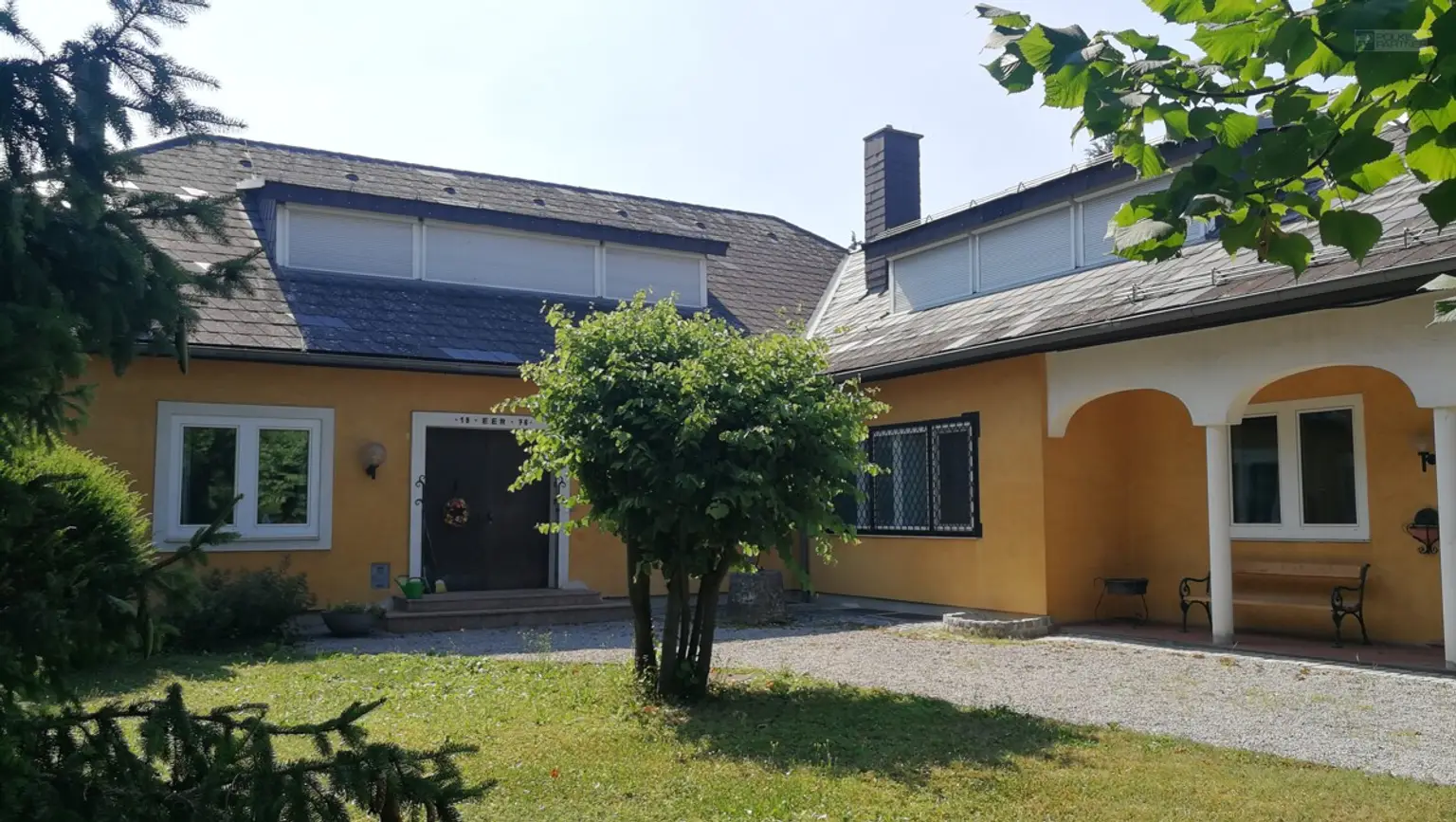 Hausansicht Gartenseitig