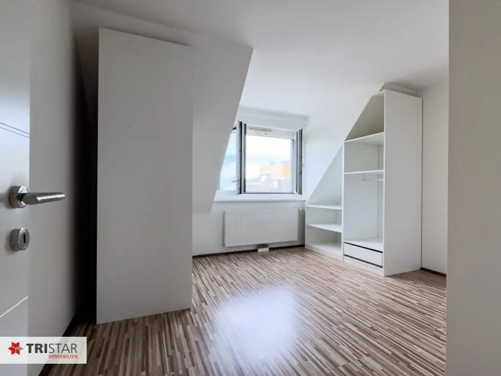 4-Zimmer-Dachtraum mit Südwest-Terrasse & Weitblick & Garage