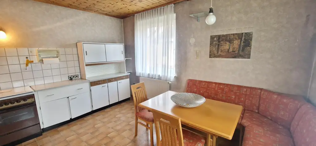 Charmantes Einfamilienhaus mit großem Garten und Potenzial