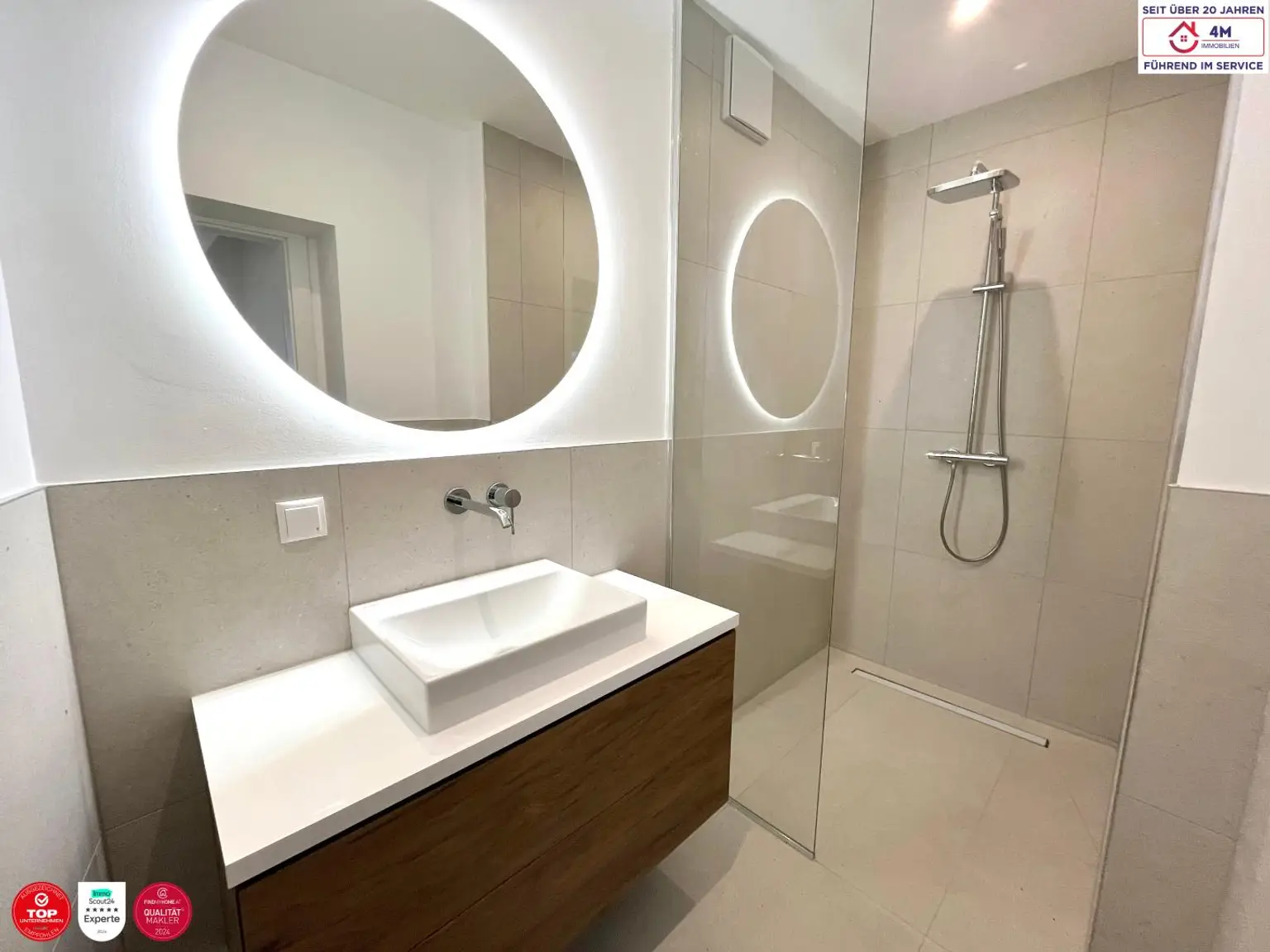 Bad mit Dusche