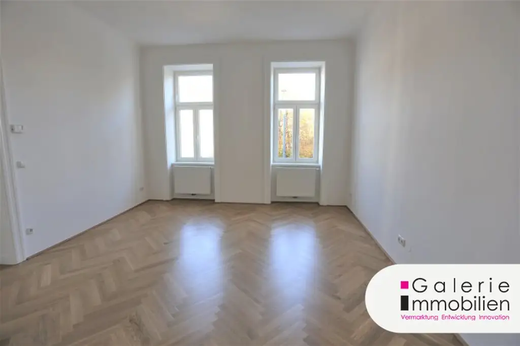 Topsanierte, helle 2-Zimmer-Altbauwohnung mit Balkon am Reumannplatz