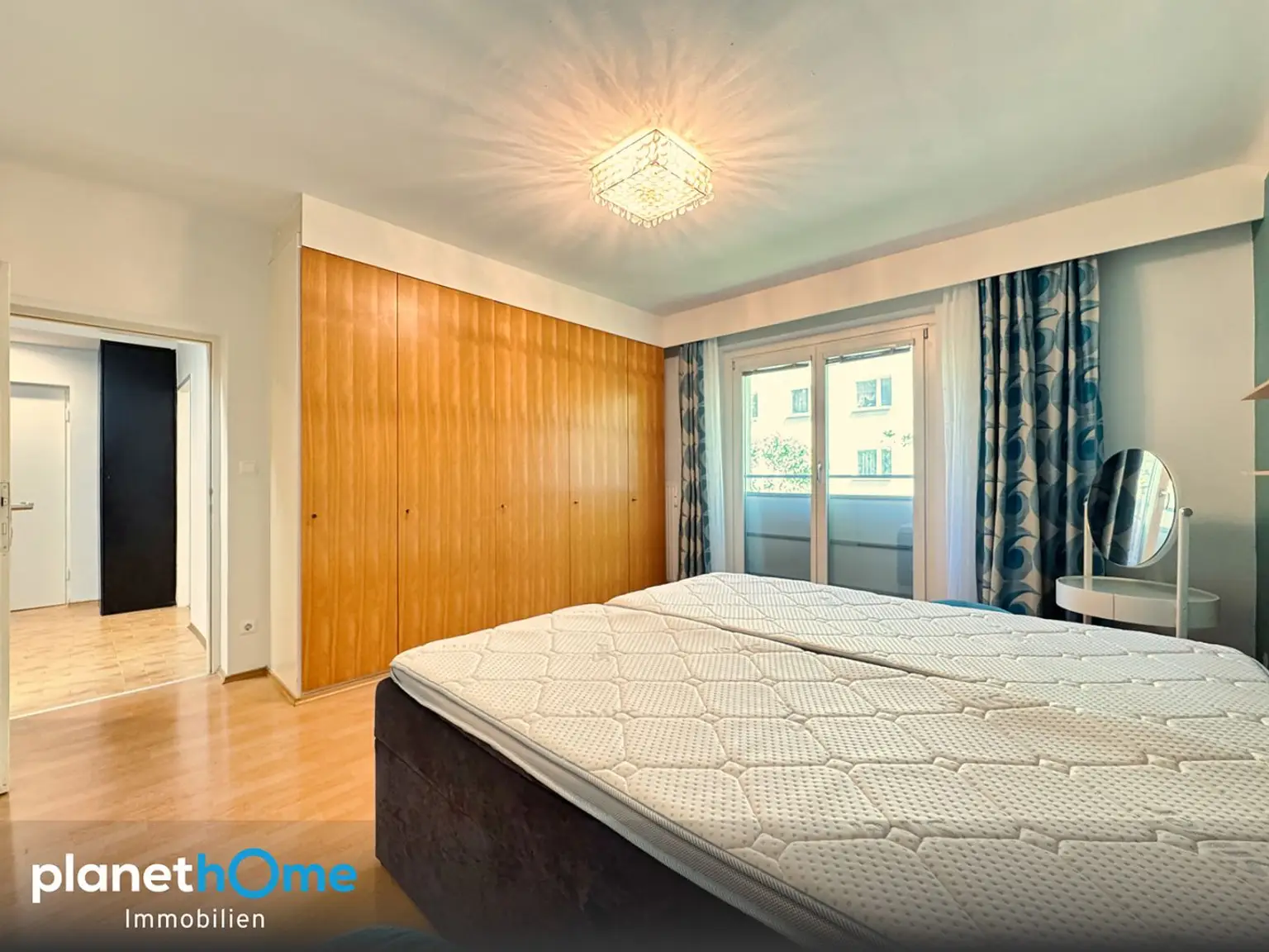 Schlafzimmer 2