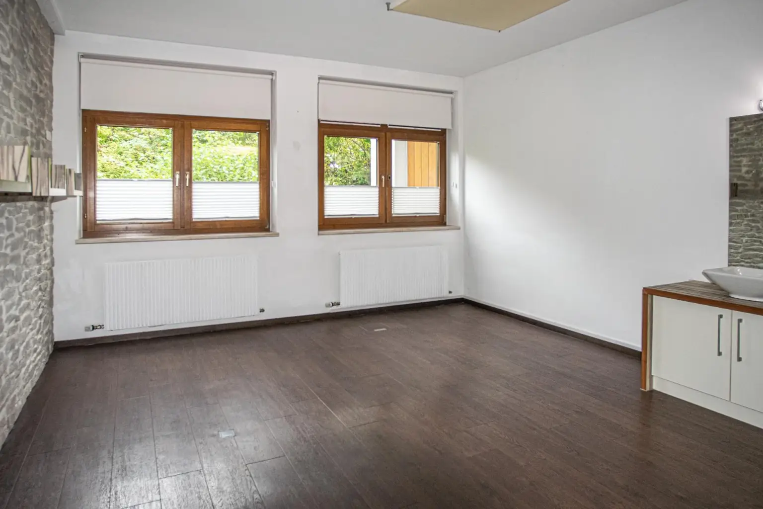 Provisionsfrei! Bezugsfertige Arztpraxis direkt im Dorfzentrum in Toplage