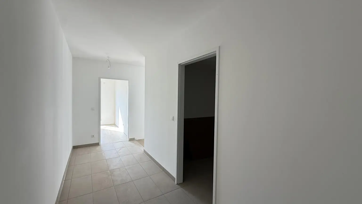 Haus_3_Top_1_Vorzimmer