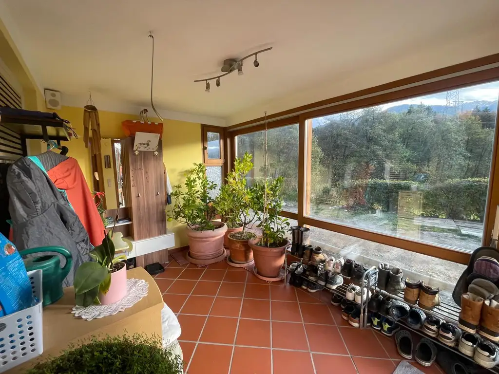 Wohnhaus mit großzügigem Grundstück,  Finkenstein-Mallenitzen