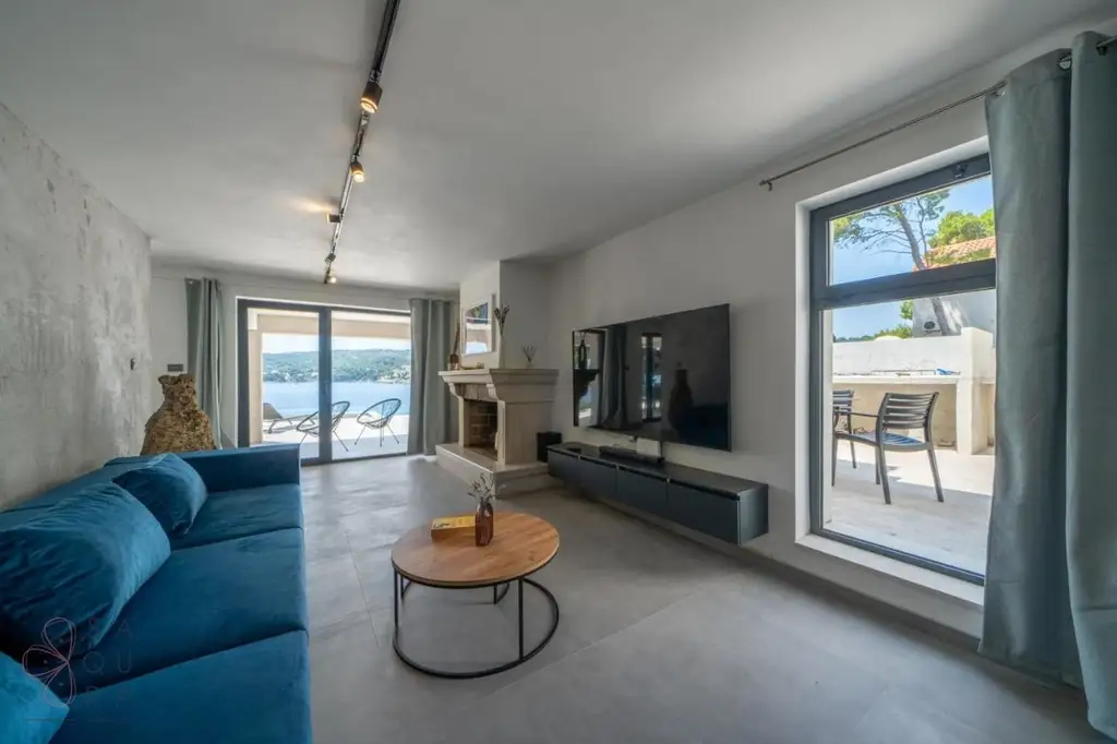 Steinvilla direkt am Meer – Exklusives Anwesen auf der Insel Brač