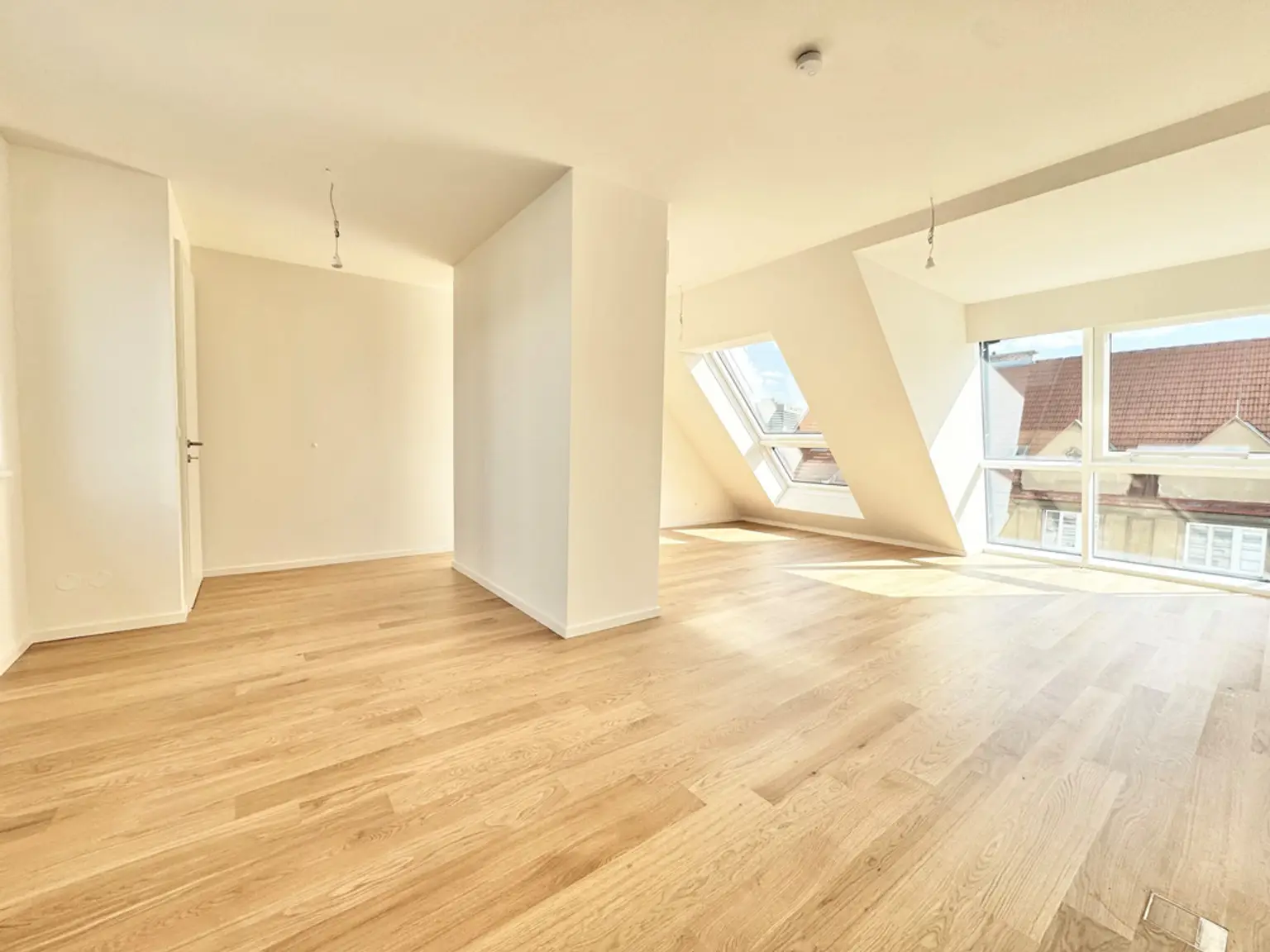 ÜBER DEN DÄCHERN WÄHRINGS | TOPLAGE NÄHE KUTSCHKERMARKT | EXKLUSIVE DACHGESCHOSSWOHNUNG MIT KLIMAANLAGE | TERRASSE | ERSTBEZUG