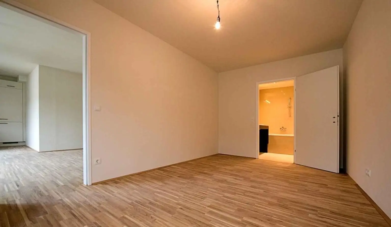 Super-schicke Neubauwohnung mit idealer Aufteilung