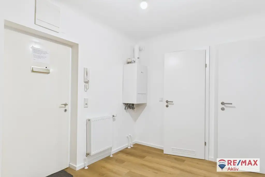 Erstbezug nach Sanierung - 2-Zimmer Wohnung mit großem Balkon