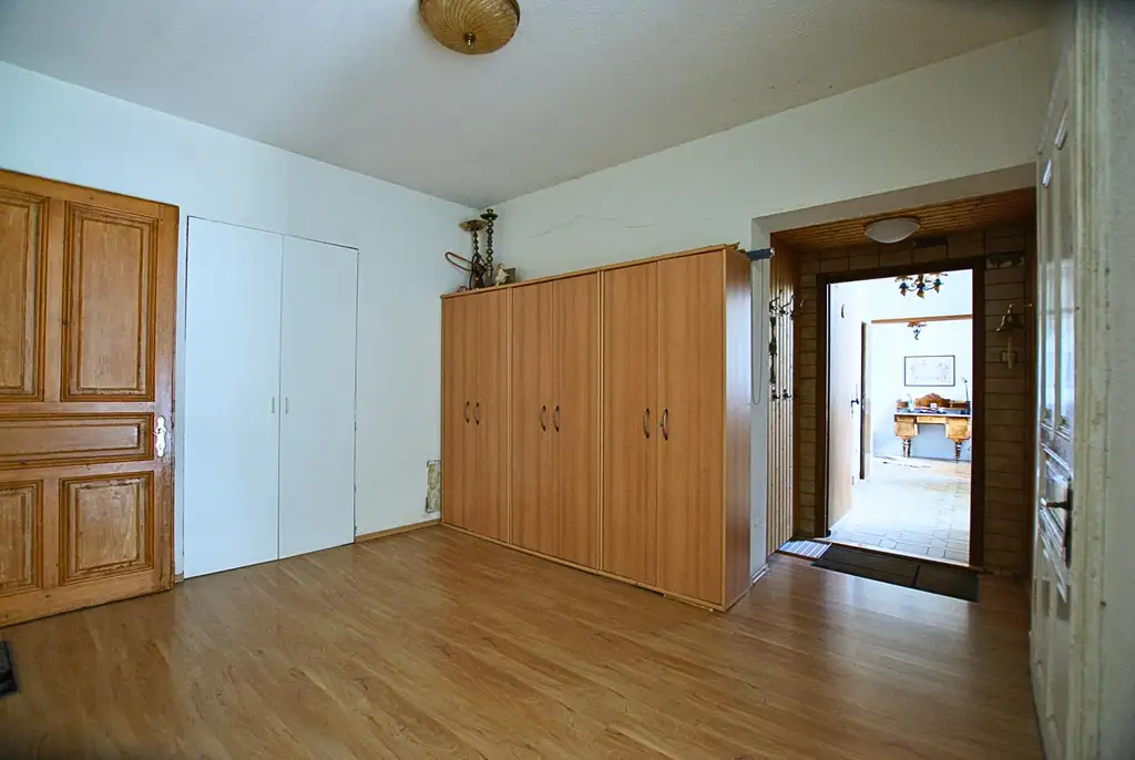 WOHNEN IM KNAPPENHOF! Großzügige 3-Zimmerwohnung!