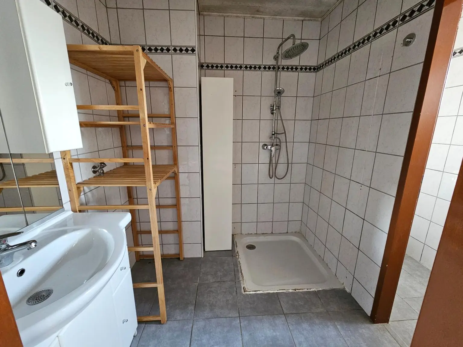 EG Bad mit Dusche (1)