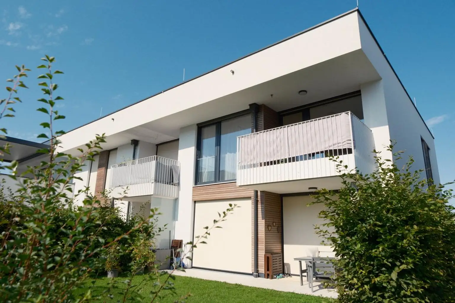 TOP Wohnung mit BALKON und Carport und Autoabstellplatz  - TOP 5
