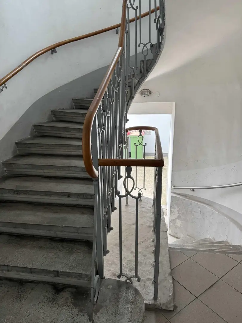 Stiegenhaus ETW 2100 Korneuburg