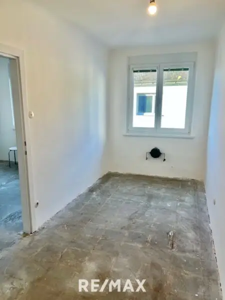 Kabinett 10m²-vom Schlafraum begehbar