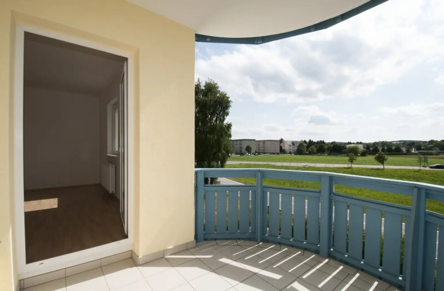 Loggia und Balkon ca. 7 m ² Blick nach Südwest