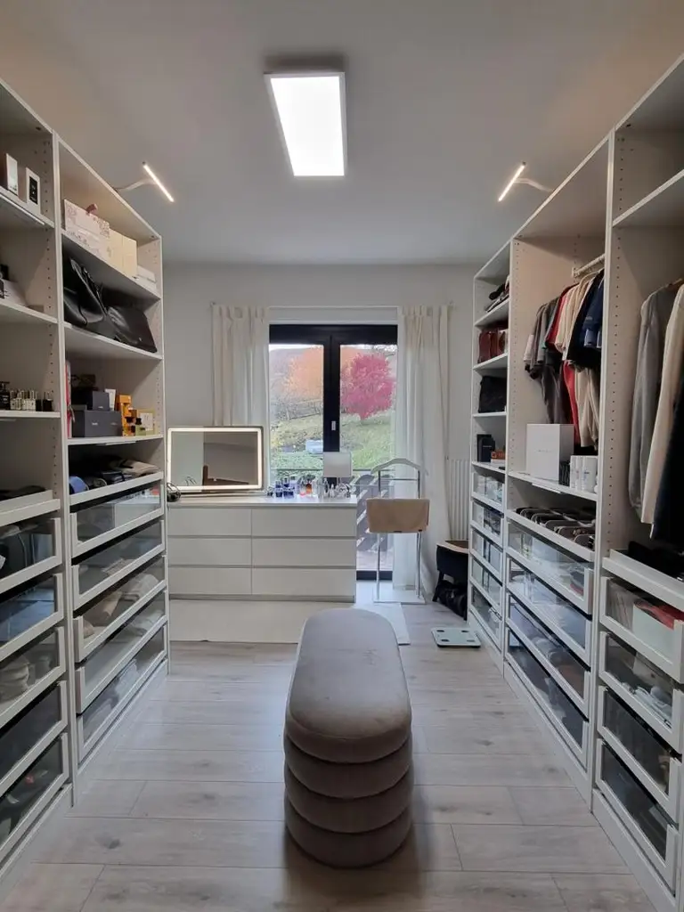 FAMILIENDOMIZIL MIT SCHWIMMTEICH