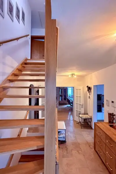 Viel Platz für Ihre Familie: 195 m² Wohnfläche und noch vieles mehr!