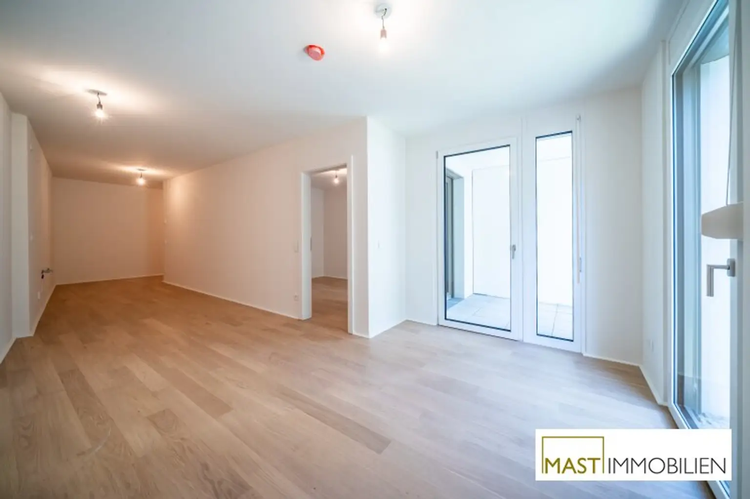 *sofort beziehbar* Kagraner Platz - Provisionsfreie 2 Zimmer Wohnung mit Loggia