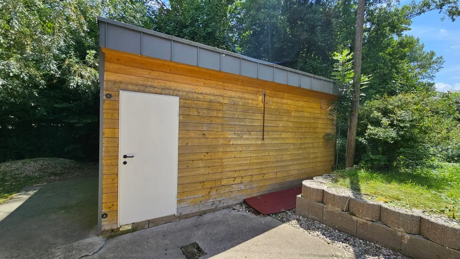 Innviertel-Highlight! Schöner neuwertiger Bungalow mit gr. Garage und schönem Garten in Eggerding nahe Andorf und Schärding zu verkaufen!
