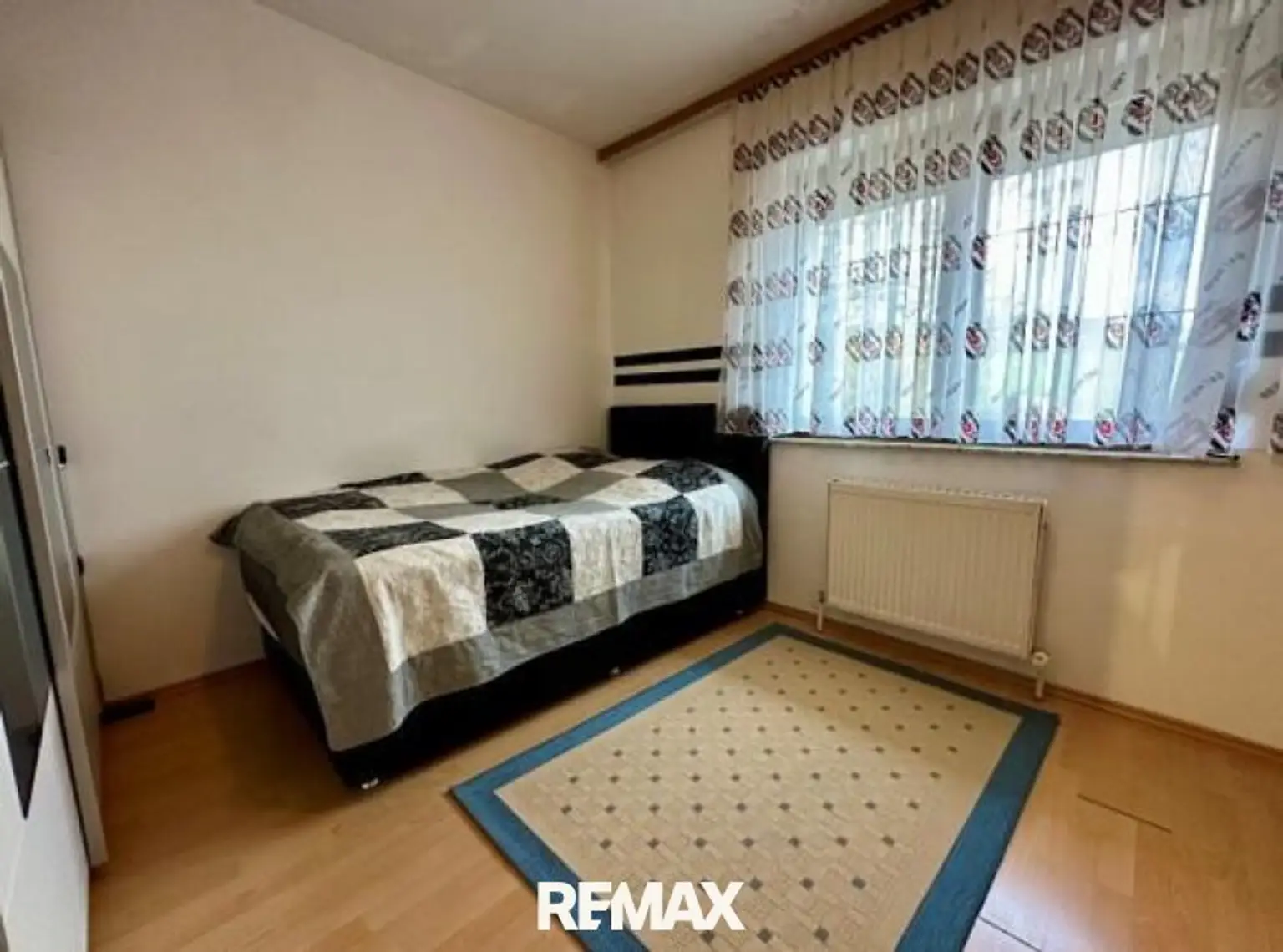 Objekt 2 - Wohnung 2 - Zimmer