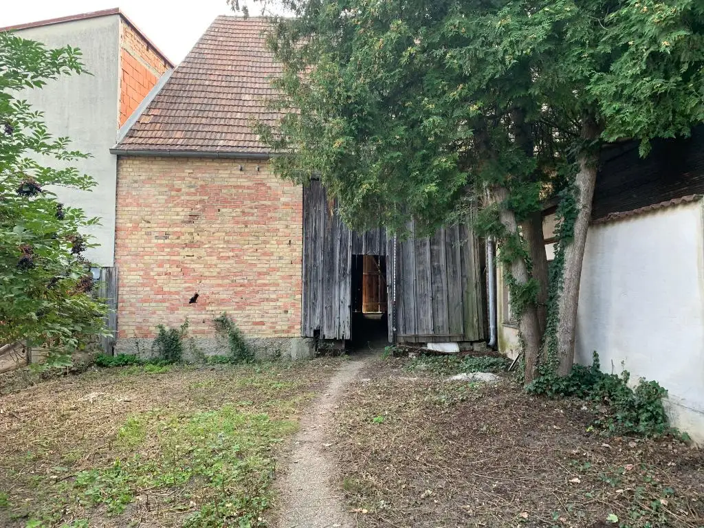 Großzügiges Wohnhaus inkl. Geschäftslokal/Büro im Zentrum von Mattersburg