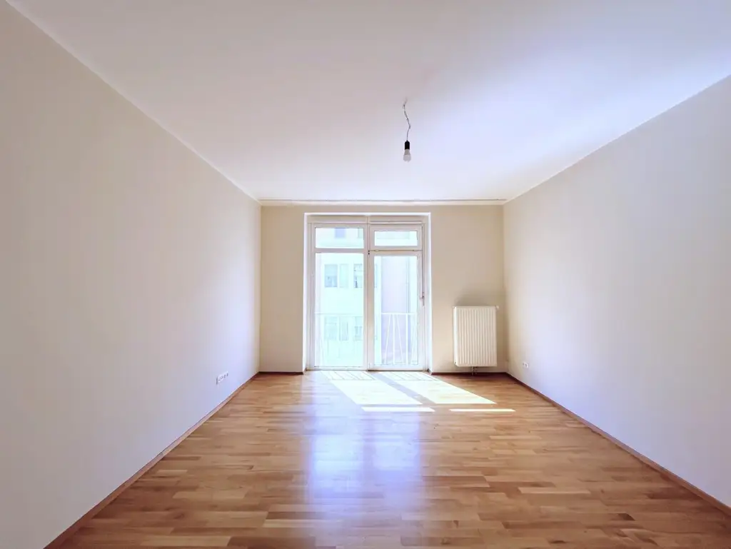 Linz/Stadt (Schubertstraße): Mietwohnung ca. 81,4 m² Wfl + BALKON (WG-geeignet)