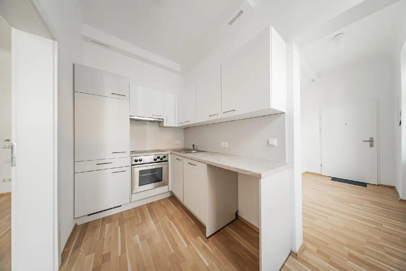 Charmante, renovierte Ein-Zimmer-Wohnung in ruhiger Hoflage!