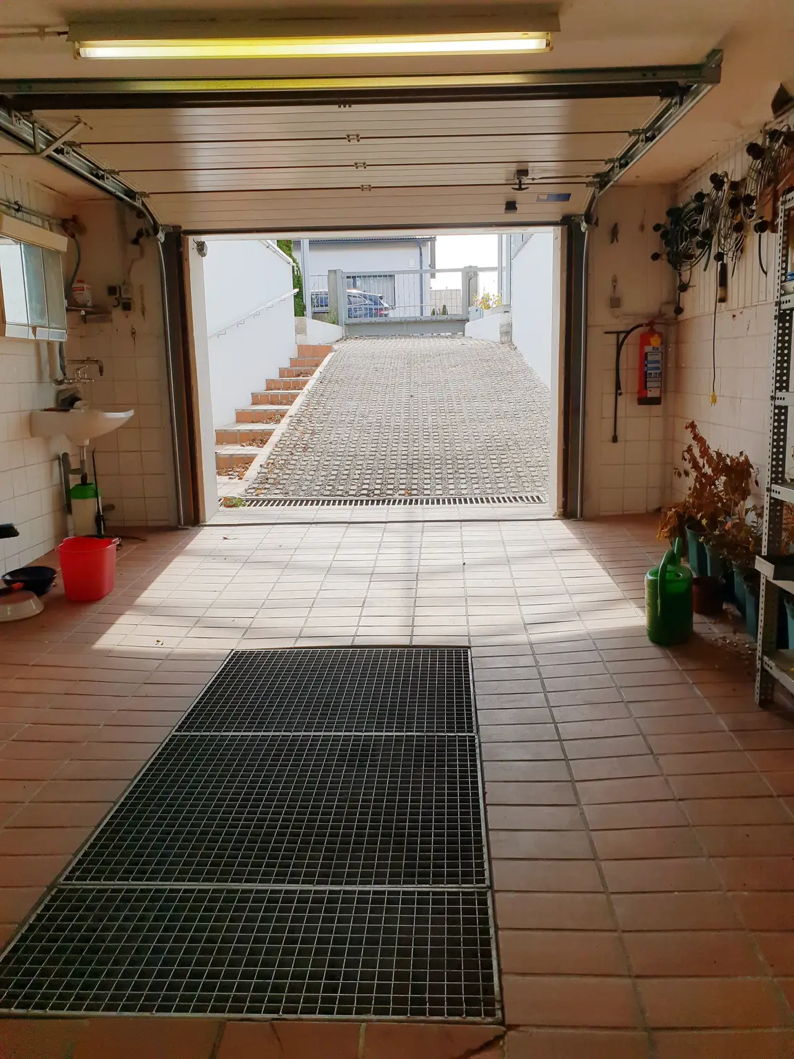 Edler Bungalow mit Swimmingpool zu verkaufen!