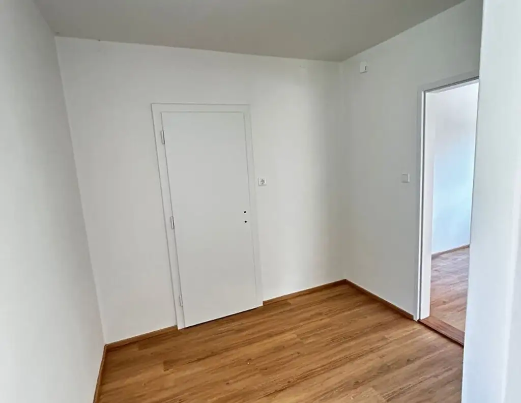 Flexible Büro-/Praxisfläche Nähe Plainstraße zu vermieten