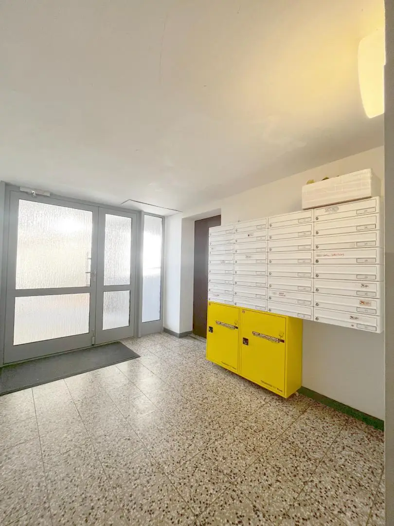 Sanierte 3-Zimmer-Neubauwohnung mit Loggia