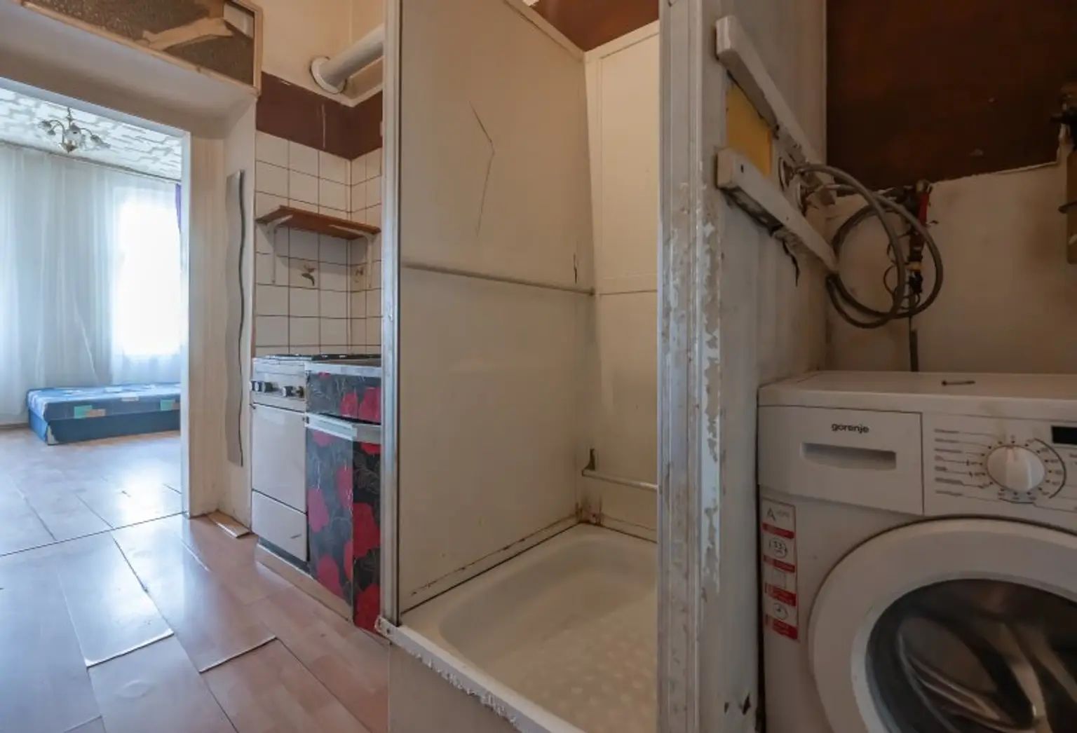 ++KOPP++ sanierungsbedürftige 1-Zimmer Altbau-Wohnung in toller Lage!