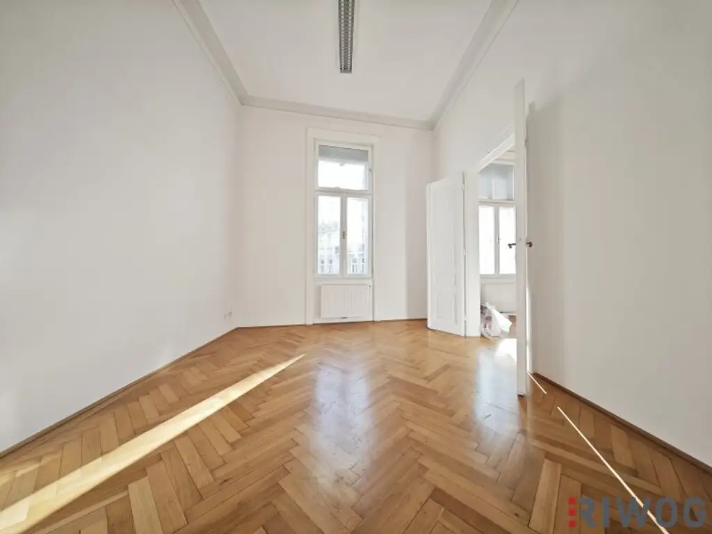 Topsaniertes Stilaltbaubüro in Naschmarktnähe | sehr hell | 154m² mit 4 bis 5 Zimmern | Luftwärmepumpe