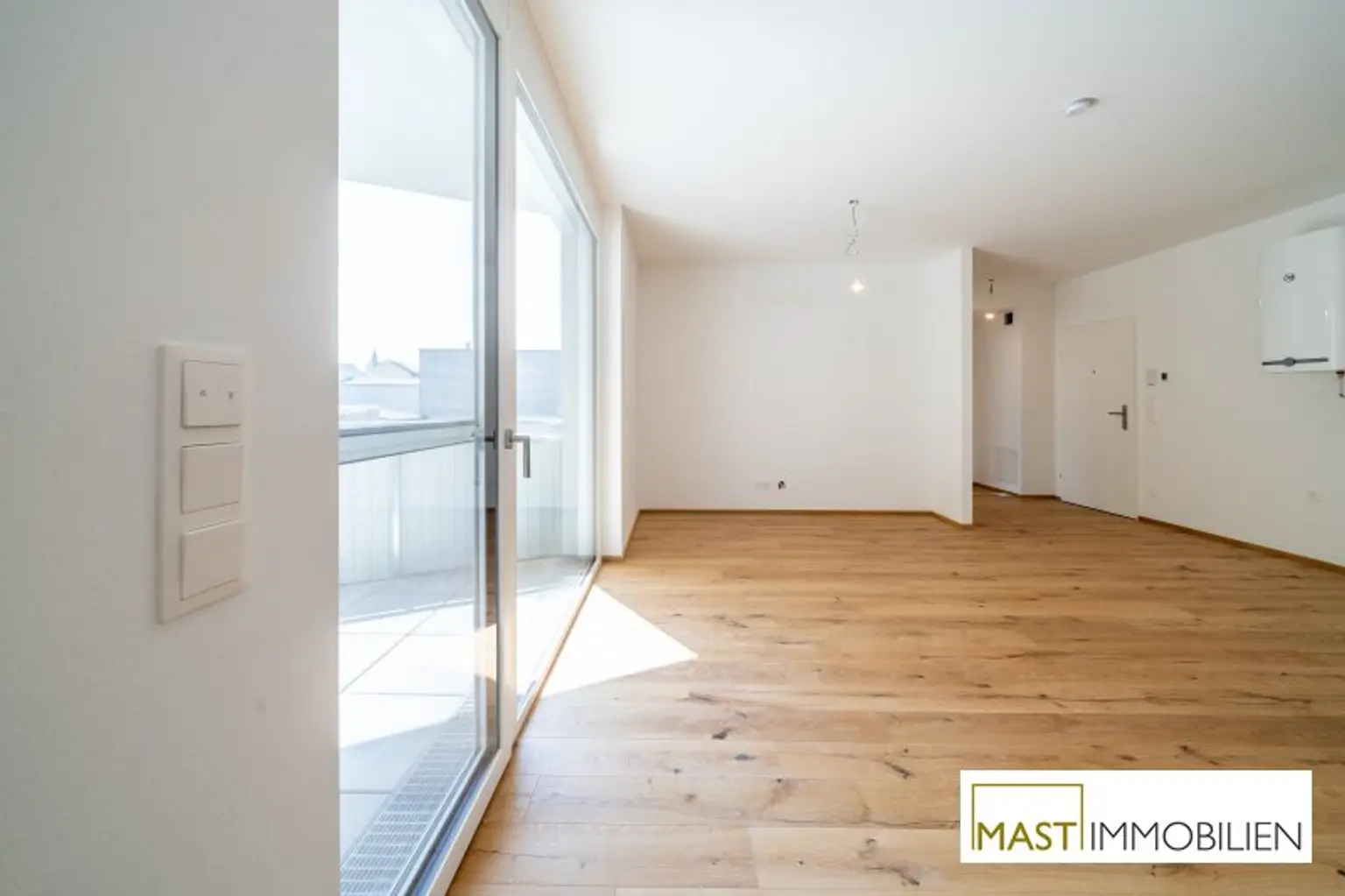 *Sommer 2025* Provisionsfreie 2-Zimmer Wohnung mit 12 qm Loggia!