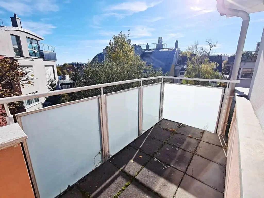 DACHGESCHOSS, Daringergasse, sonnige 76 m2 Neubau mit 6 m2 Balkon, 2 Zimmer, Wohnküche, Wannenbad, Parketten, Grünblick