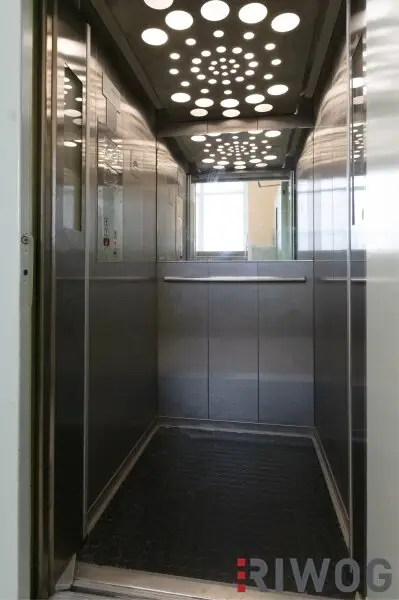 SEHR RUHIG // TOP LAGE NAHE U-BAHN // Sanierungsbedürftig
