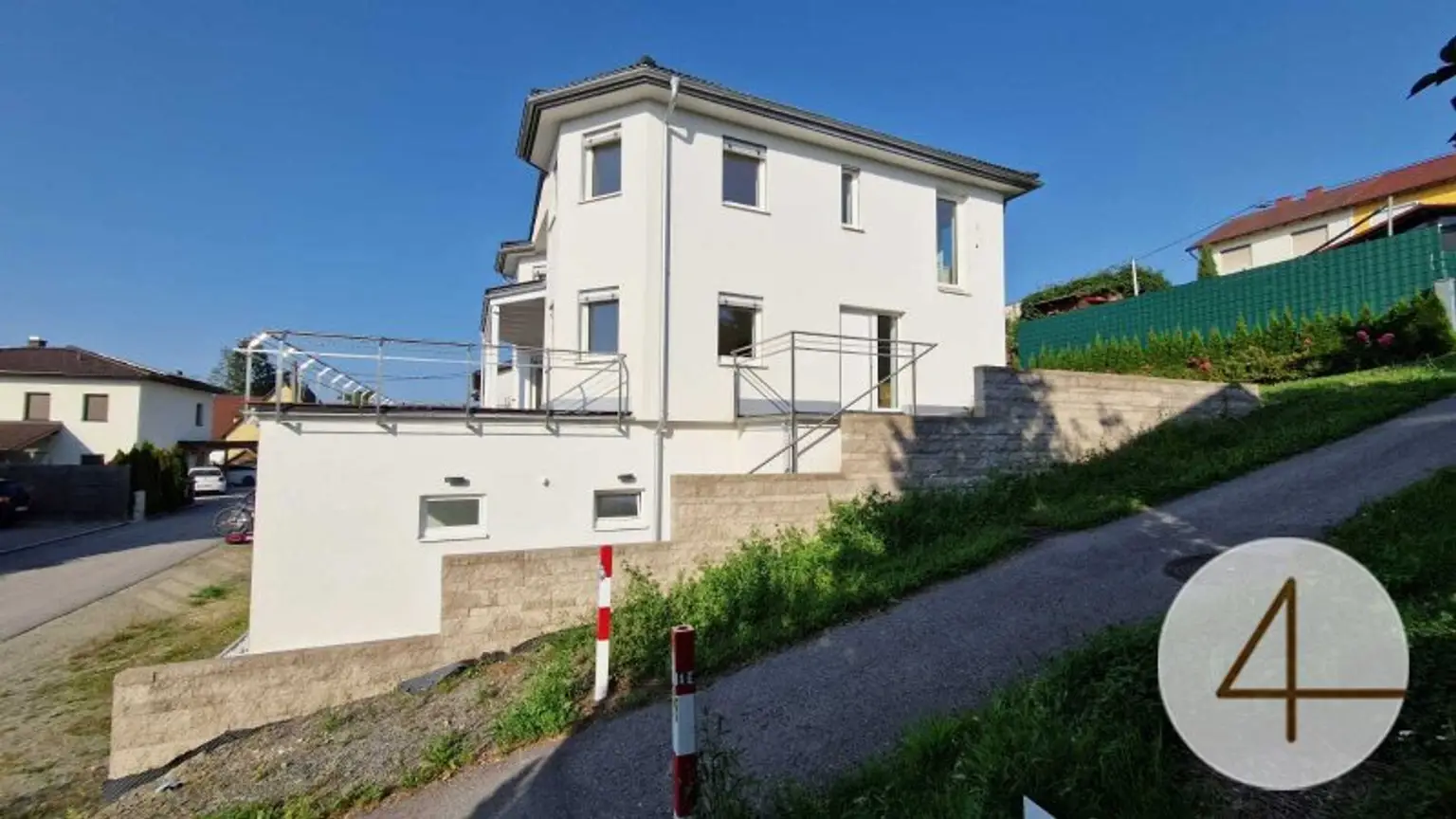 Ihr Freiluft - Wohnzimmer Terrassenvilla der Extraklasse