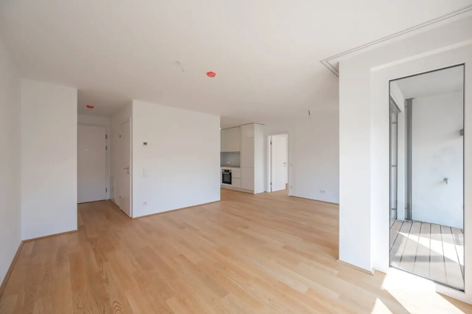 EDUART-Die Kunst des Wohnens: Hochwertiger 2-Zimmer ZWEITBEZUG mit ca. 6m² Balkon/Loggia! (6/7)