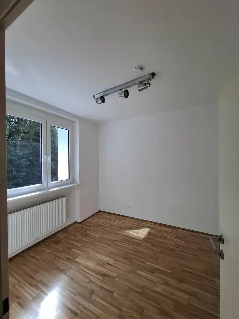 3-Zimmer-Wohnung mit Balkon zu vermieten