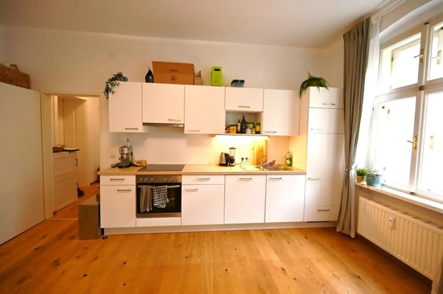 Charmanter Altbauflair trifft moderne Sanierung – 3-Zimmer-Wohnung in der Schillerstraße