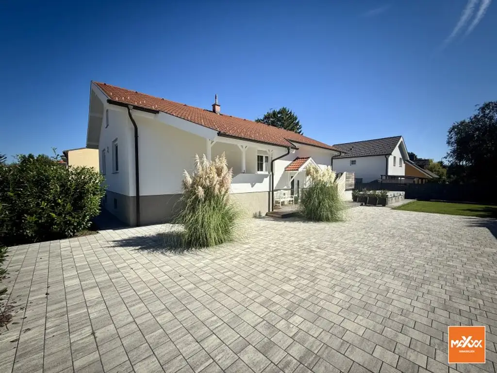 Provisionsfrei! Modernisiertes Einfamilienhaus mit 5 Zimmern & großem Keller!