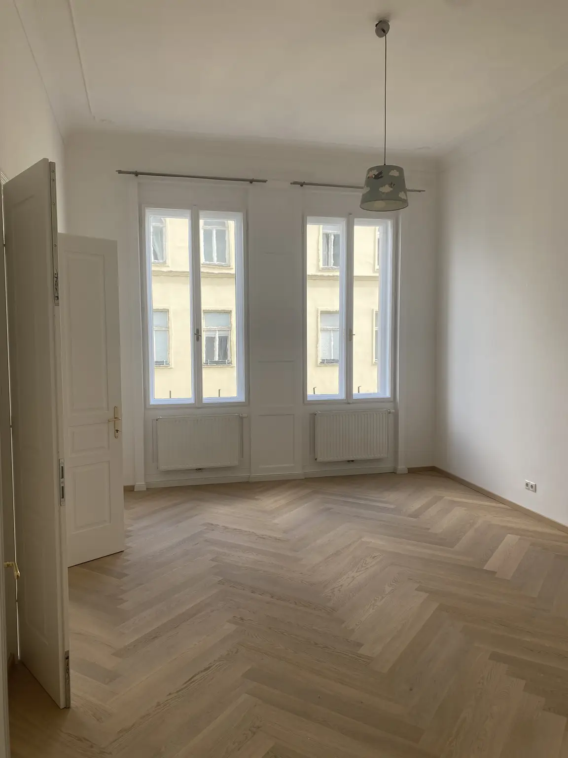 Stilvolle Altbauwohnung ca.106m² mit Balkon in Toplage 1070 Wien!