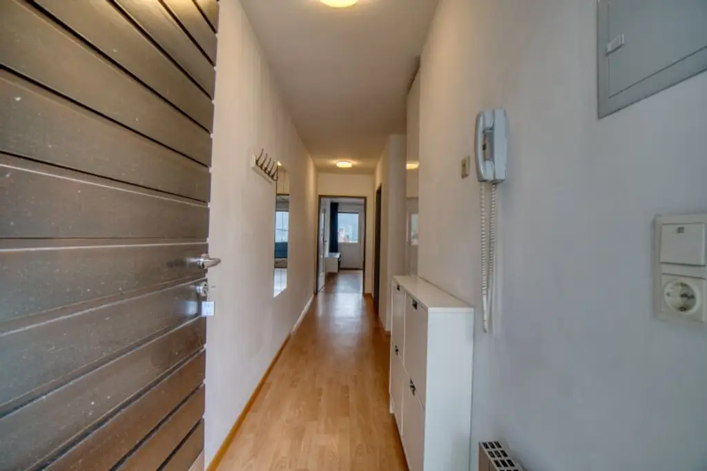 Attraktive 2-Zimmer-Wohnung mit Südbalkon und Tiefgarage