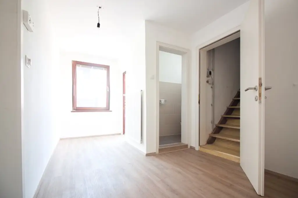 Gepflegtes, charmantes Haus im schönen Fischamend | ca. 122 m² Wohnfläche auf einer Ebene | 5 Zimmer | Garten & Garage