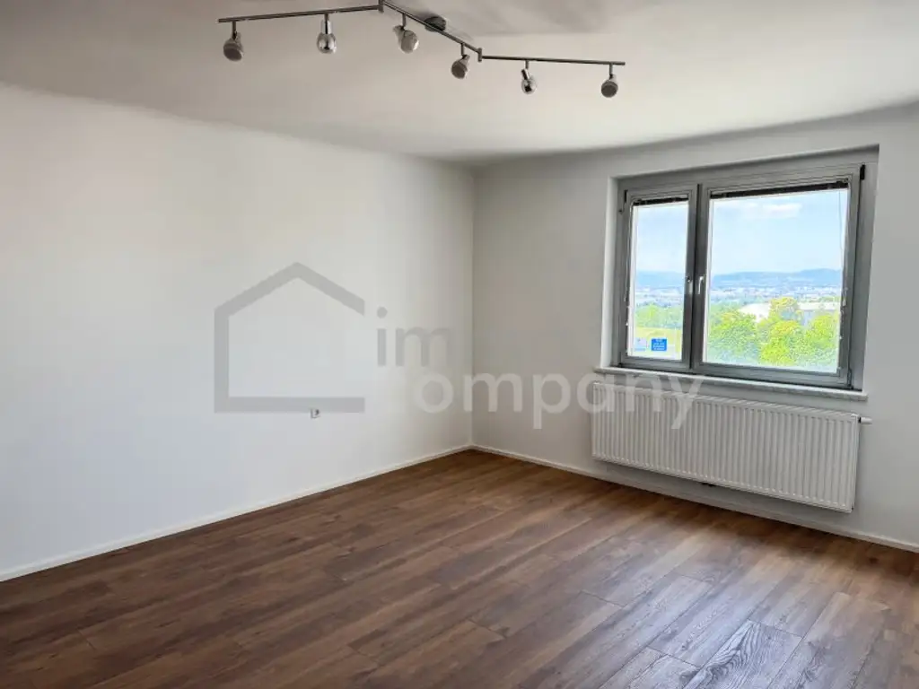 ERSTBEZUG nach Renovierung - DIREKT bei U1 - PROVISIONSFREI !!!